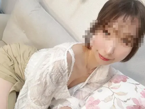 マダムライブに在籍する美人チャットレディの一例(イメージ)