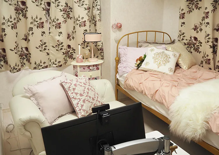 東京・渋谷でおすすめの大手チャットレディ事務所「アリュール渋谷店」の店内写真。