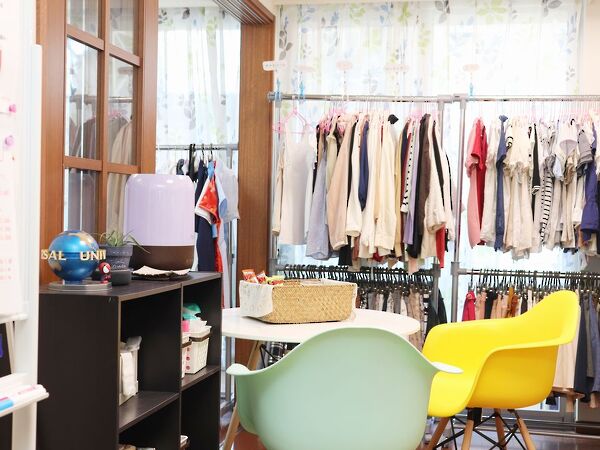 兵庫・元町でおすすめの大手チャットレディ事務所「アリアチャット神戸元町店」の店内写真。