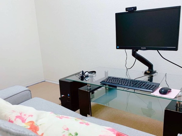 宮城・仙台でおすすめの大手チャットレディ事務所「アリアチャット仙台市長町店」の店内写真。