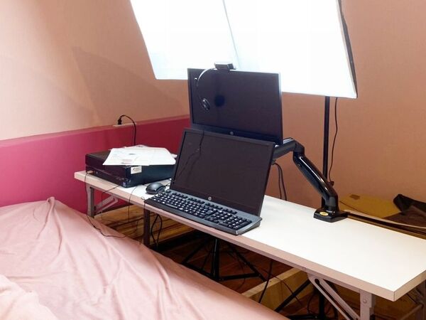 大阪・淀屋橋でおすすめの大手チャットレディ事務所「アリアチャット淀屋橋・北浜店」の店内写真。