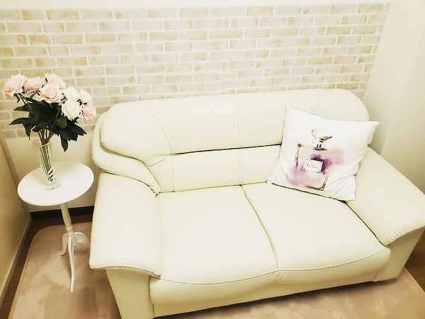 東京・五反田でおすすめの大手チャットレディ事務所「アリアチャット五反田店」の店内写真。