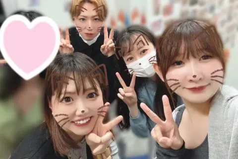 東京・池袋でおすすめの大手チャットレディ事務所「アスタリスク池袋店」の店内写真。