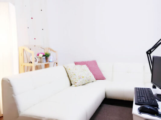 愛知でおすすめの大手チャットレディ事務所「チャットレディJP金山店」の店内写真。