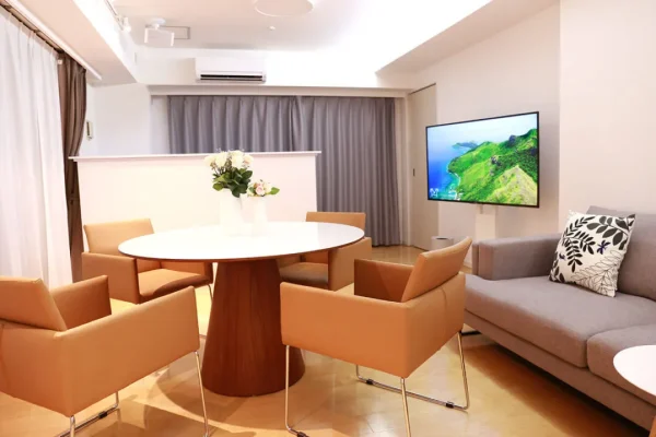 福岡・天神でおすすめの大手チャットレディ事務所「チャットレディJP天神西通り店」の店内写真。