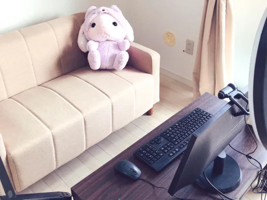 福岡・天神でおすすめの大手チャットレディ事務所「チャットレディJP天神親不孝通り店」の店内写真。