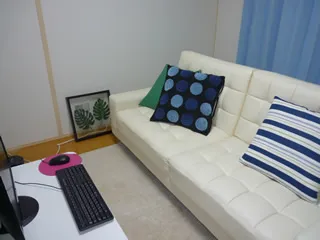 福岡・博多でおすすめの大手チャットレディ事務所「チャットレディJP博多駅前店」の店内写真。