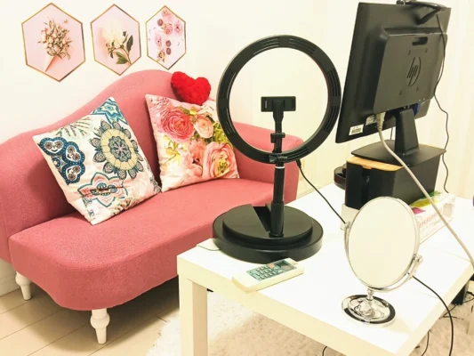 神奈川・藤沢でおすすめの大手チャットレディ事務所「チャットレディJP藤沢店」の店内写真。