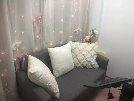 神奈川・横浜でおすすめの大手チャットレディ事務所「チャットレディJP横浜駅前ALL店」の店内写真。