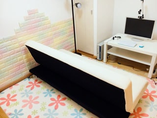 京都・鳥丸でおすすめの大手チャットレディ事務所「チャットレディJP烏丸北店」の店内写真。