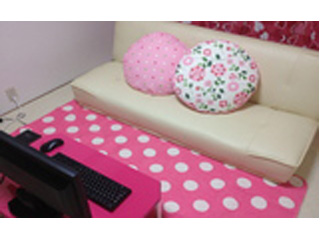 大阪・新大阪でおすすめの大手チャットレディ事務所「チャットレディJP新大阪店」の店内写真。