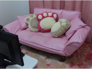 大阪・難波でおすすめの大手チャットレディ事務所「チャットレディJPなんば店」の店内写真。