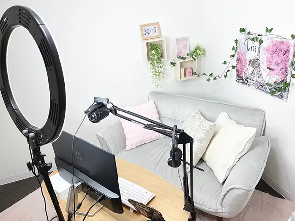 千葉でおすすめの大手チャットレディ事務所「ライバーサポートグループ千葉店」の店内写真。