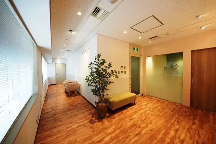 埼玉・川口でおすすめの大手チャットレディ事務所「ライバーサポートグループ川口店」の店内写真。