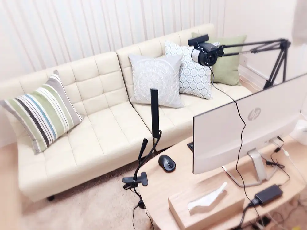 福岡・天神でおすすめの大手チャットレディ事務所「ライバーサポートグループ天神店」の店内写真。